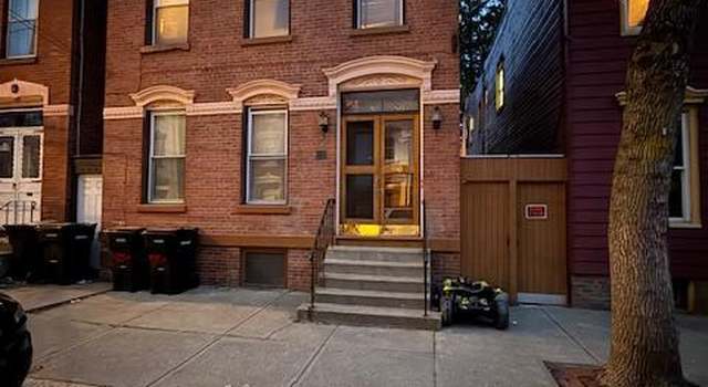 Photo of 380 8th St, Troy, NY 12180