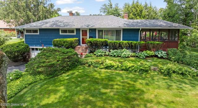 Photo of 4 Greenwood Ln, Delmar, NY 12054