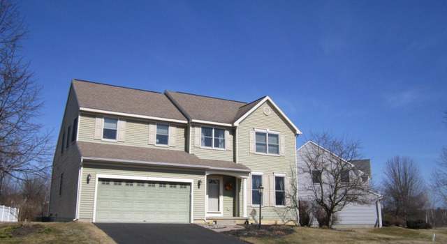 Photo of 5 Candlewood Dr, Ballston Lake, NY 12019