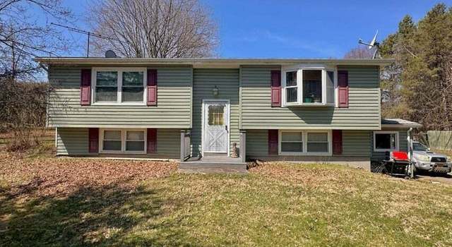 Photo of 22 Woodland Rd, Craryville, NY 12521