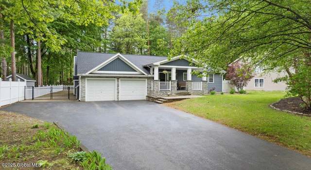 Photo of 7 Wineberry Ln, Ballston Spa, NY 12020