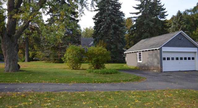Photo of 2996-2998 Troy Rd, Niskayuna, NY 12309