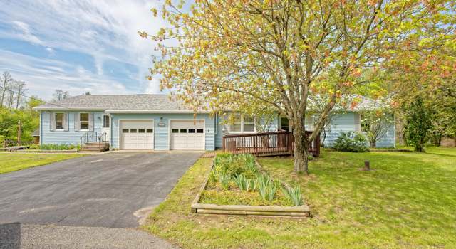 Photo of 6215 Hawes Rd, Altamont, NY 12009