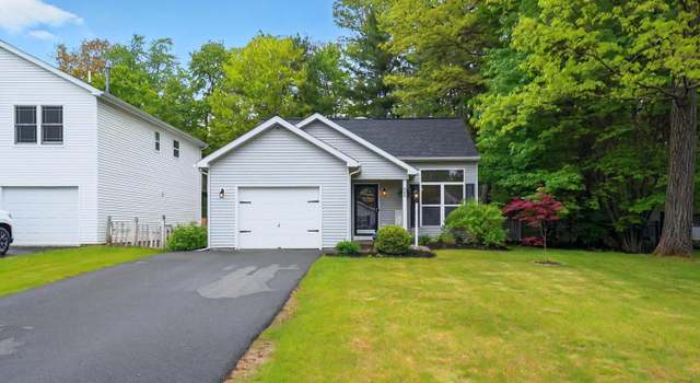 Photo of 324 Meadowlark Dr, Ballston Spa, NY 12020