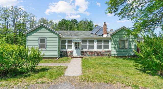 Photo of 333 Shaver Rd, West Sand Lake, NY 12196