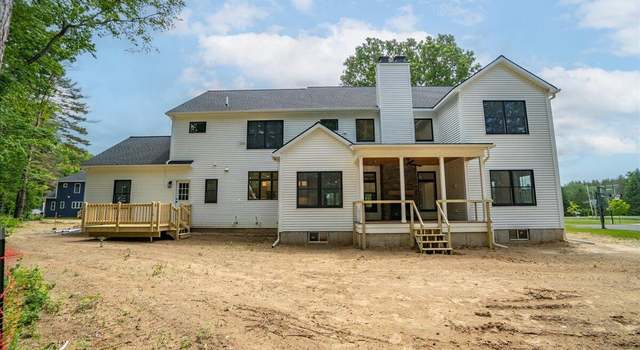 Photo of 47 Cannon Royal Dr, Saratoga Springs, NY 12866