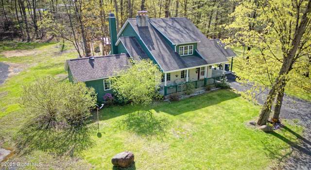 Photo of 449 Maple Ave, Ballston Spa, NY 12020