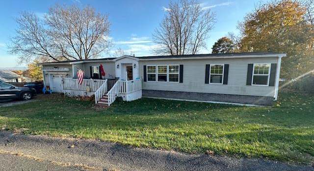 Photo of 27 Elizabeth St, Port Henry, NY 12974