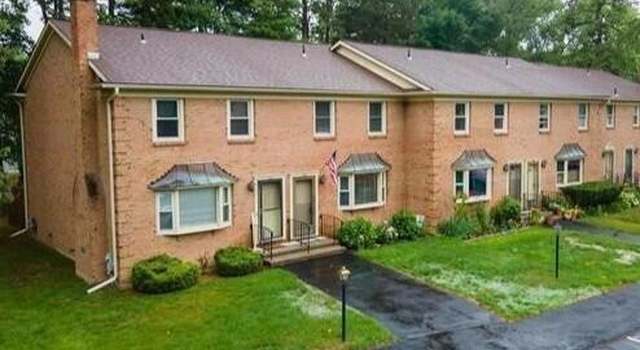 Photo of 198 Williamsburg Ct, Albany, NY 12203