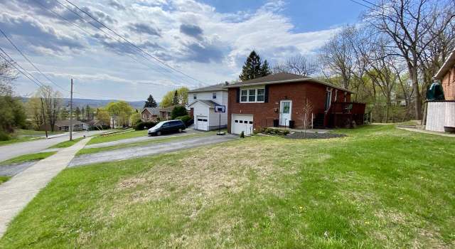 Photo of 22 Hendrick Ave, Menands, NY 12204