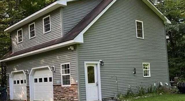 Photo of 19 Chipmunk Ct, Schaghticoke, NY 12154