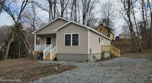 Photo of 8 Mcneir Ave, Amsterdam, NY 12010