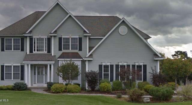 Photo of 3 Avallon Way, Altamont, NY 12009