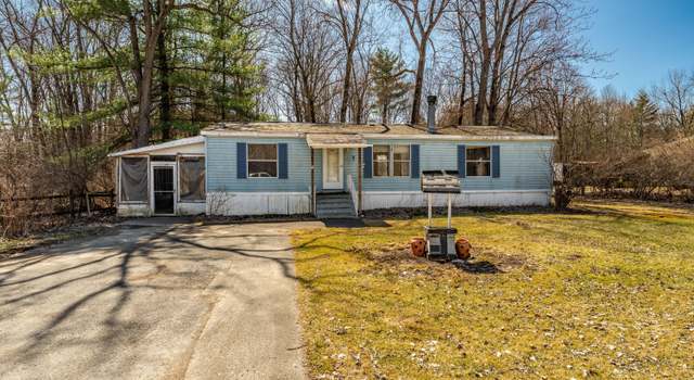 Photo of 7 Oak Ave, Malta, NY 12020