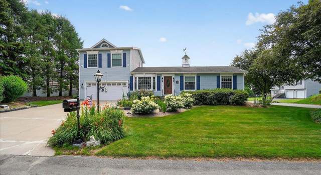 Photo of 7 Marquette Ave, Latham, NY 12110