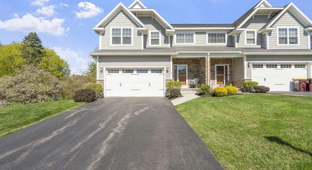 Photo of 45 Lorenzo Dr, Troy, NY 12180