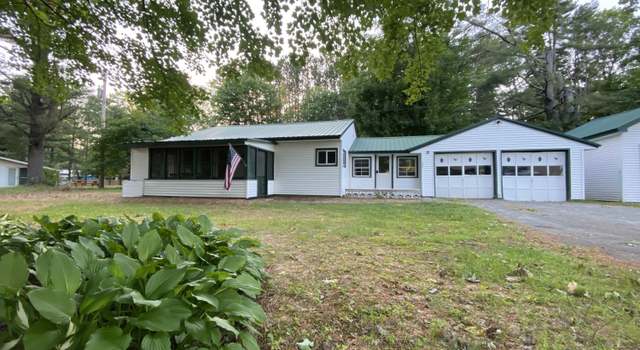 Photo of 108 Woodlane Rd, Mayfield, NY 12117