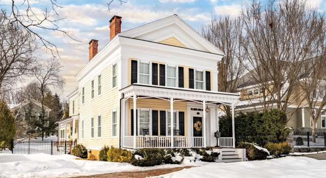 Photo of 581 N Broadway, Saratoga Springs, NY 12866