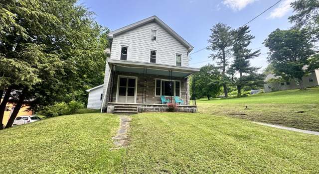 Photo of 32 Parsons Ave, Hoosick Falls, NY 12090