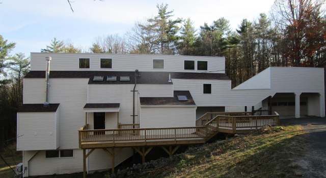 Photo of 15 Indian Hill Rd, Feura Bush, NY 12067