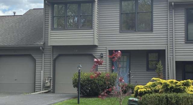 Photo of 523 Townwood Dr, Albany, NY 12203