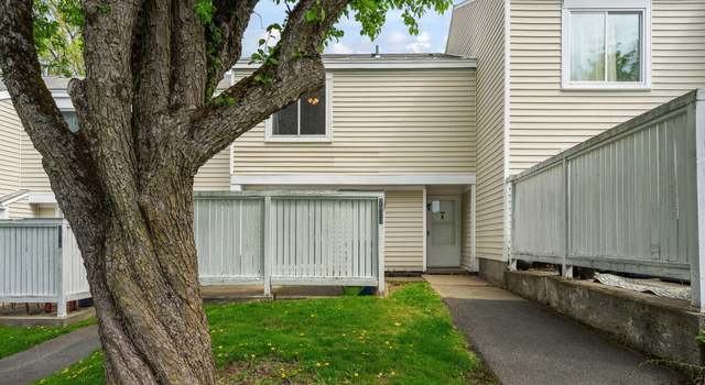 Photo of 2403 S Rockport Ct, East Greenbush, NY 12061