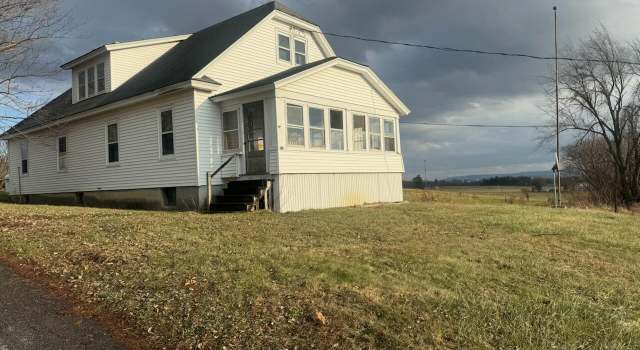 Photo of 267 Stoners Trl, Johnstown, NY 12095