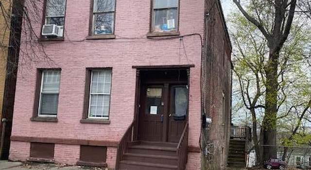 Photo of 339 9th St, Troy, NY 12180