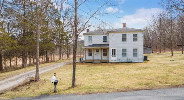 Photo of 192 Groesbeck Rd, Feura Bush, NY 12067