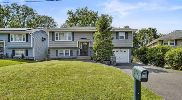 Photo of 23 Hialeah Dr, Troy, NY 12182