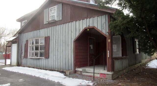 Photo of 17 Quarry Crossing St, Hudson Falls, NY 12804