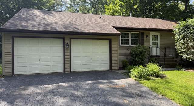 Photo of 19 Timberlane Dr, Gansevoort, NY 12831