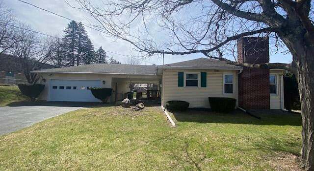 Photo of 31 High St, Hoosick Falls, NY 12090