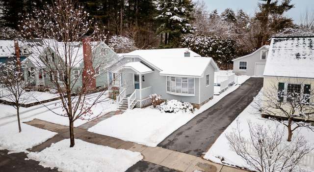 Photo of 10 Ritchie Pl, Saratoga Springs, NY 12866