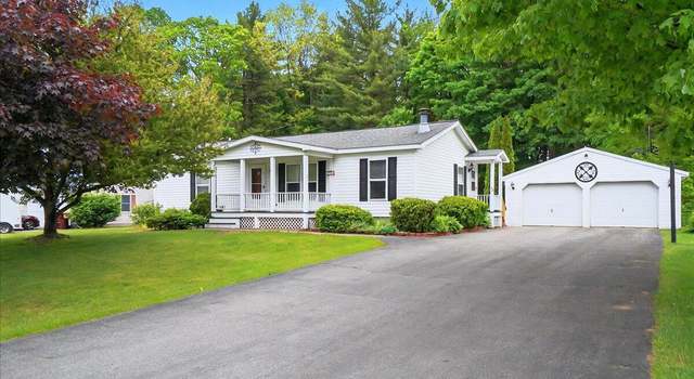 Photo of 23 Hilton Dr, South Glens Falls, NY 12803