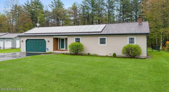 Photo of 15 Michaels Dr, Queensbury, NY 12804