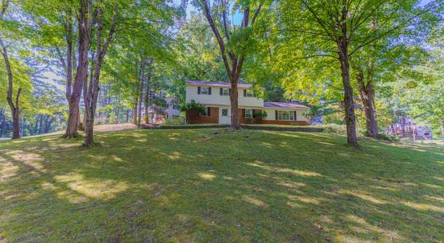 Photo of 17 Hillside Dr, Ballston Lake, NY 12019