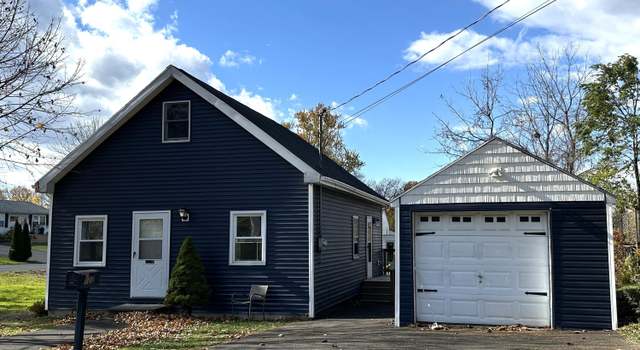 Photo of 122 Cliffe Ave, Rensselaer, NY 12144
