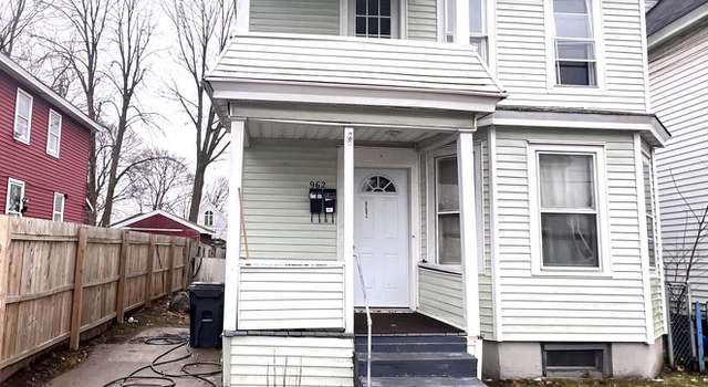 Photo of 962 Strong St, Schenectady, NY 12307
