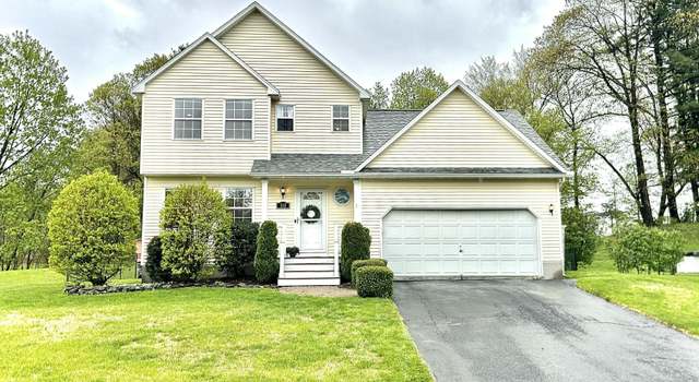 Photo of 102 Trinity Pl, Selkirk, NY 12158