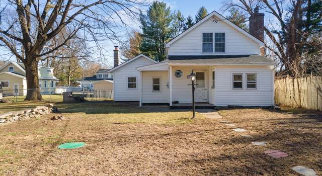 Photo of 1930 Carlton St, Rotterdam, NY 12306