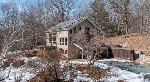 Photo of 229 Creek Rd, Wynantskill, NY 12198