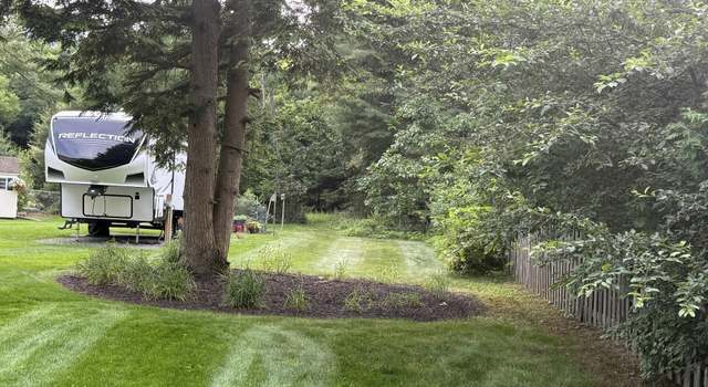 Photo of 36 Herald Dr, Queensbury, NY 12804