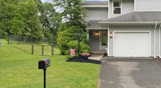 Photo of 41 Heyden Rd, Troy, NY 12180