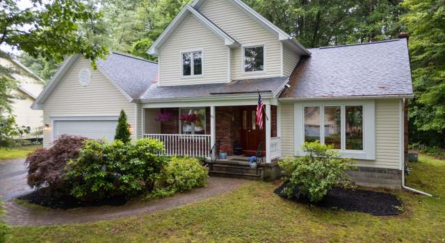 Photo of 69 Deer Run Holw, Clifton Park, NY 12065