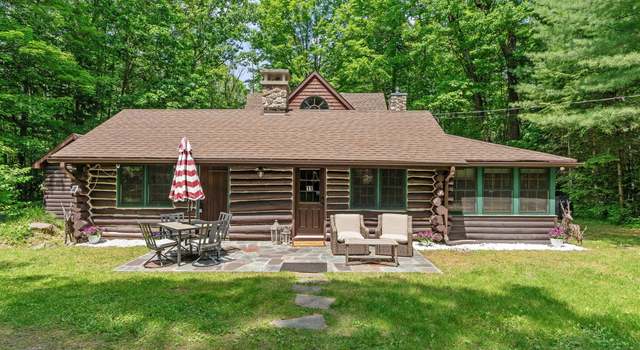 Photo of 11 Village Estate Ln, Lake George, NY 12845