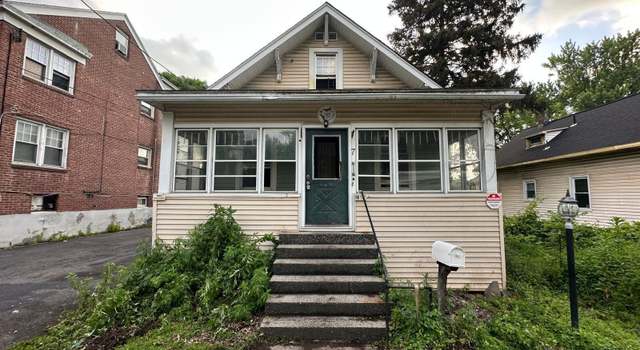 Photo of 7 Frost Pl, Albany, NY 12205
