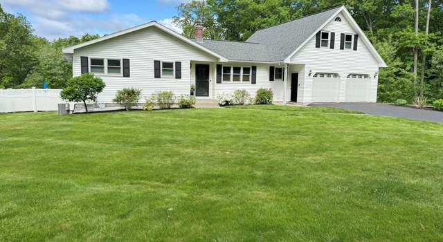 Photo of 59 Mountainview Ter, Rensselaer, NY 12144