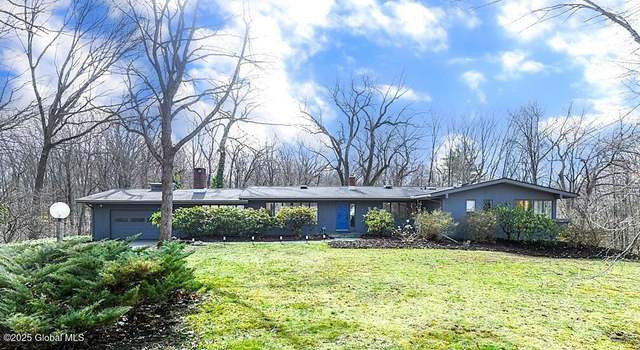 Photo of 3 Pateman Cir, Menands, NY 12204