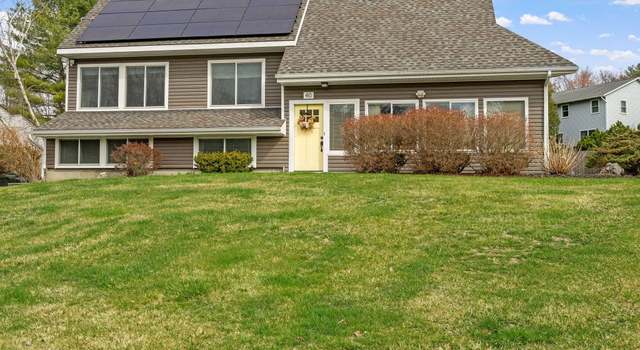 Photo of 40 Meadow Ln, Albany, NY 12208